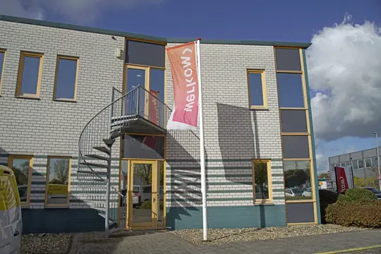 Voor - Bedrijfspand Werkom (Einsteinstraat, Purmerend)