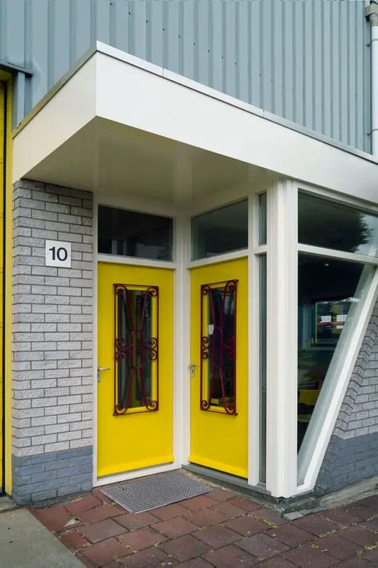Bedrijfsverzamelgebouw (Papiermakersstraat, Wormer) - foto 1