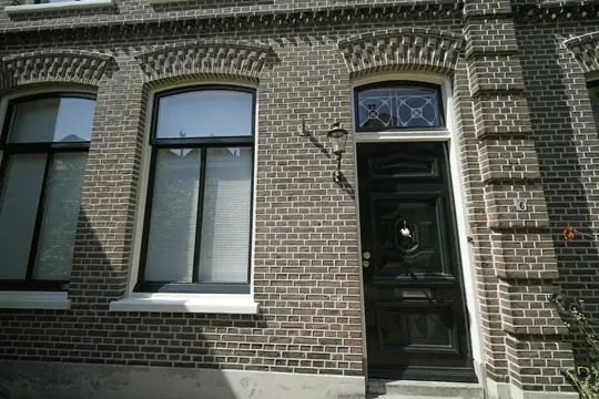 Buitenschilderwerk gemeentelijk monument (Roskamstraat, Weesp) - foto 5