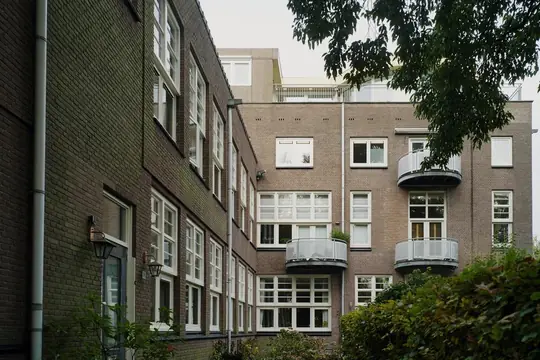 2021 Zuidgevel - Buitenschilderwerk VVE Van Raaltenpark (Zaandam) 2021 Zuidgevel - Buitenschilderwerk VVE Van Raaltenpark (Zaandam)