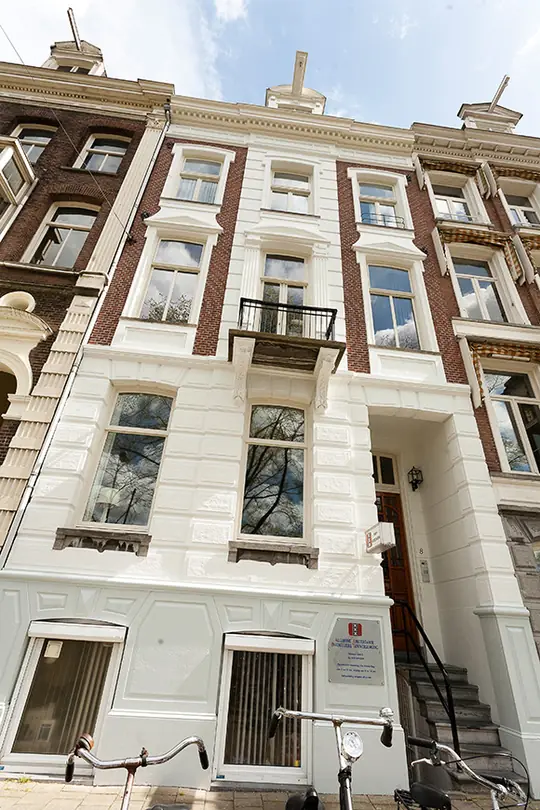 Gehele buitenschilderwerk karakteristiek pand (Weesperzijde, Amsterdam) - foto 4 Gehele buitenschilderwerk karakteristiek pand (Weesperzijde, Amsterdam) - foto 4
